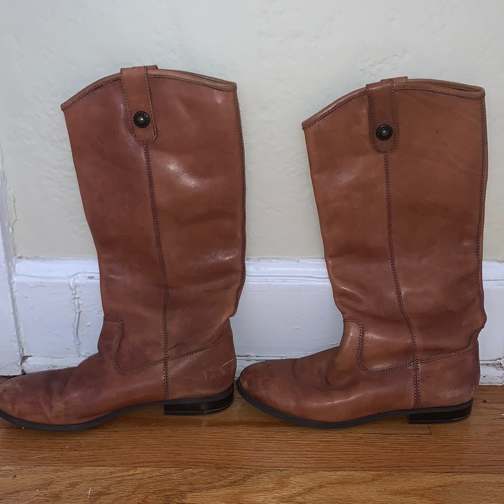 Carlos Santana brown riding boots